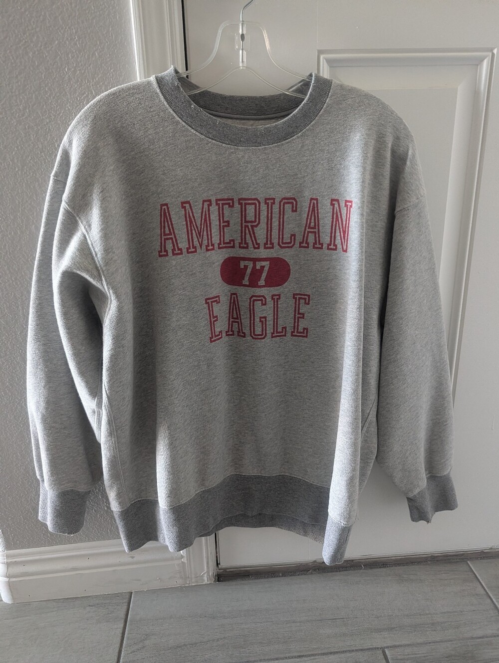 American Eagle Outfitters Heather Gray Crewneck